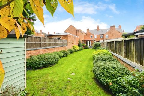 3 bedroom terraced house for sale, Sandford Road, Syston, LE7