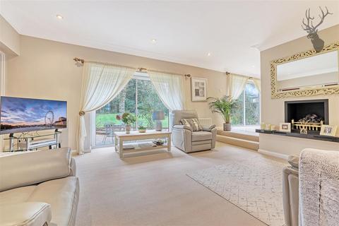 5 bedroom detached house for sale, Bracken Drive, Chigwell IG7