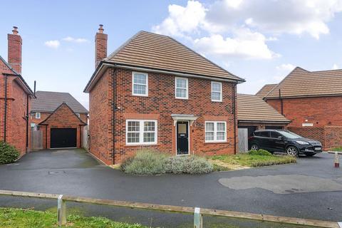 4 bedroom detached house for sale, Halley View, Stewartby, Bedford