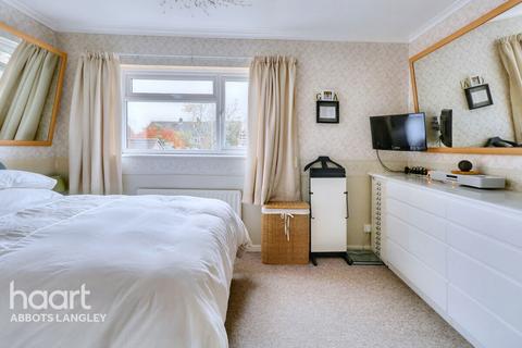 2 bedroom semi-detached house for sale, Margaret Close, Abbots Langley