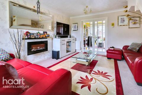 2 bedroom semi-detached house for sale, Margaret Close, Abbots Langley