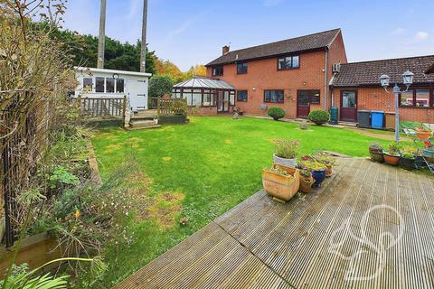 4 bedroom detached house for sale, St. Marys Close, Sudbury