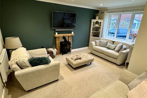 25 Barberry Drive, Chard, TA20 1HR