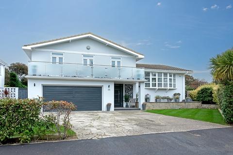 4 bedroom detached house for sale, Inglewood Close, Aldwick, Bognor Regis, West Sussex PO21