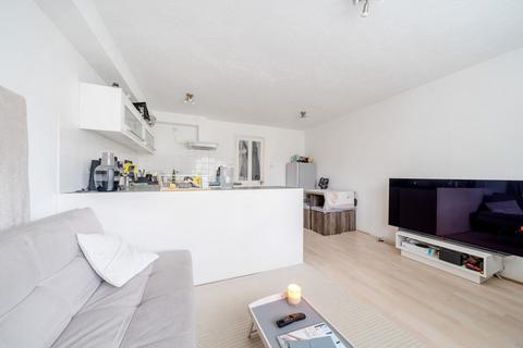 1 bedroom apartment for sale, Newland Street, London