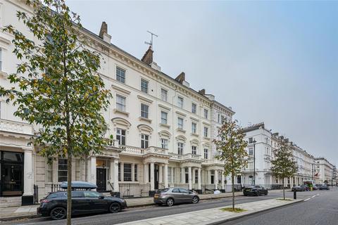 St Georges Drive, London, SW1V