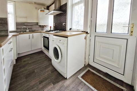 2 bedroom end of terrace house to rent, Goulbourne Street, West Yorkshire BD21