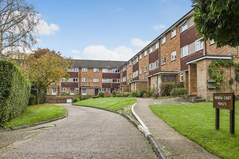 2 bedroom maisonette for sale, Merrow Court, Levylsdene, Guildford, Surrey, GU1