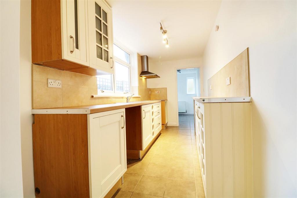 55 Blakenhall Lane kitchen.jpg