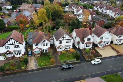 3 bedroom detached house to rent, Whitehall Road, Pedmore