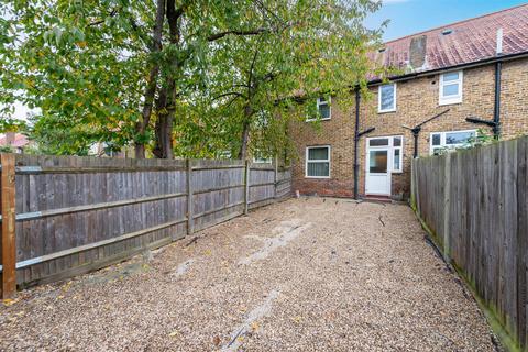 2 bedroom terraced house for sale, Downham Way, Bromley