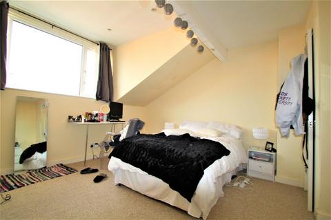 4 bedroom terraced house to rent, Granby Terrace, Headingley, Leeds, LS6 3BB