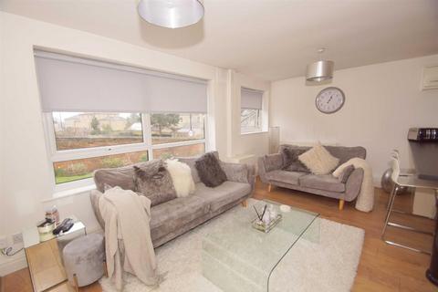 2 bedroom flat to rent, Wensleydale Court, Stainbeck Lane, Leeds