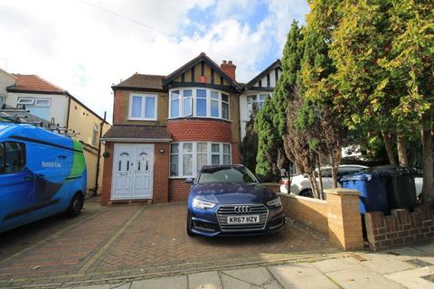 4 bedroom semi-detached house to rent, Calder Avenue, Perivale UB6