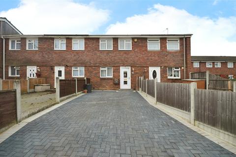 2 bedroom terraced house to rent, Taunton Road, Romford, Essex, RM3