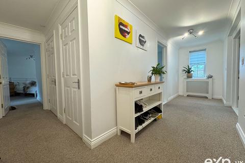 1 bedroom flat for sale, Melrose Avenue, West Malling ME19