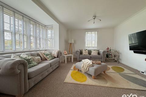 1 bedroom flat for sale, Melrose Avenue, West Malling ME19