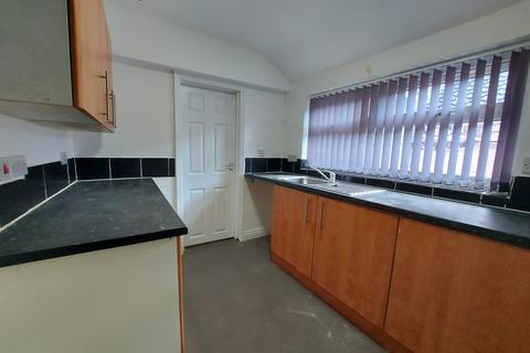 2 bedroom terraced house to rent, Deacon Street, Middlesbrough TS3