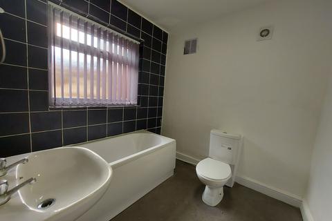 2 bedroom terraced house to rent, Deacon Street, Middlesbrough TS3