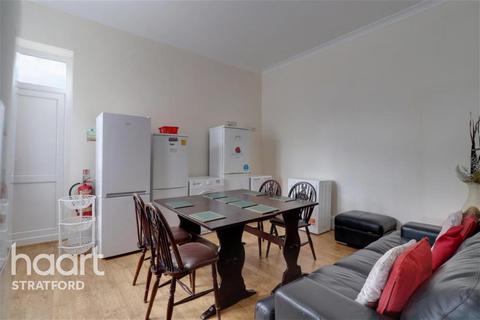 1 bedroom in a house share to rent, Earlham Grove - Forest Gate - E7