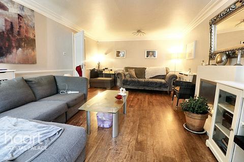 53 Ellery Road, London, SE19 3QG