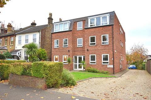 1 bedroom flat for sale, 35 Falmouth Avenue, Highams Park , London. E4 9QN