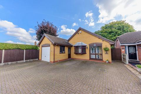 3 bedroom detached bungalow for sale, Links Drive, Stourbridge DY8