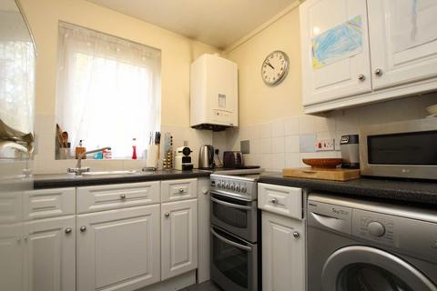 3 Garfield Road, Twickenham, TW1 3JS