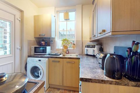 2 bedroom house for sale, North Parade, Otley, LS21