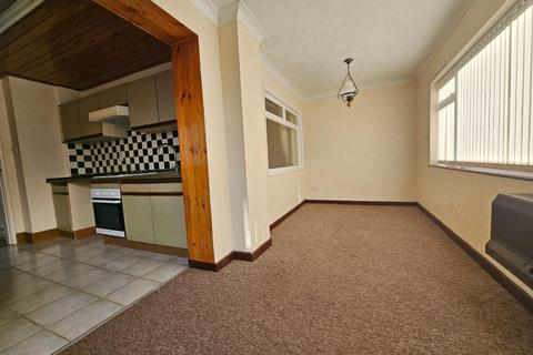 3 bedroom house to rent, Fairfield Road, Scunthorpe