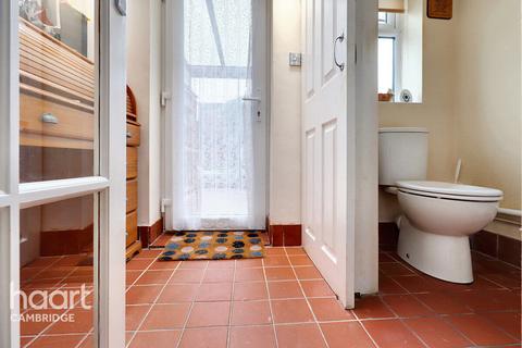 27 Martindale Way, Sawston, Cambridge, CB22 3BT