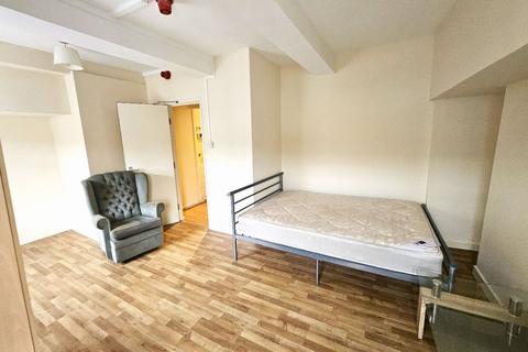 3 bedroom maisonette to rent, Splott, Cardiff CF24