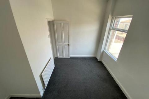 2 bedroom terraced house to rent, Frederick Street, Middlesbrough TS3