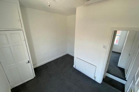 2 bedroom terraced house to rent, Frederick Street, Middlesbrough TS3