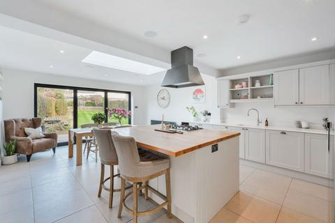 176 Sandcross Lane, Reigate, RH2 8HG