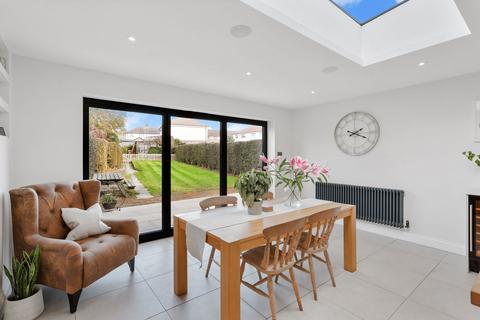 176 Sandcross Lane, Reigate, RH2 8HG