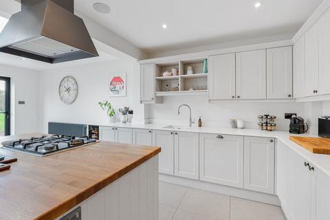 176 Sandcross Lane, Reigate, RH2 8HG