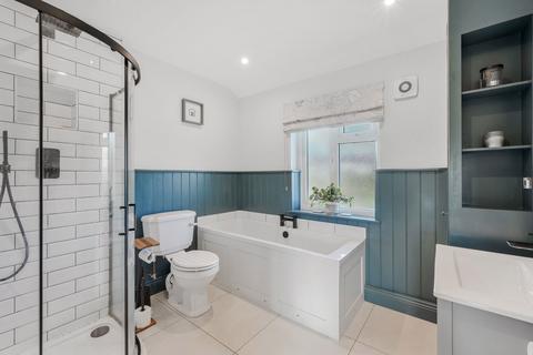 176 Sandcross Lane, Reigate, RH2 8HG