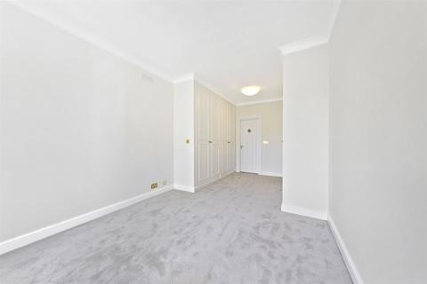 2 bedroom apartment to rent, Tedworth Square, London, SW3