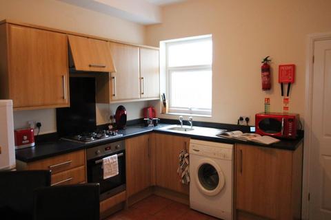 2 bedroom terraced house to rent, Camden Street, Derby,