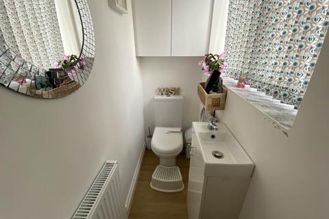 10 Garden Terrace, Royton, Oldham, OL2 6XS