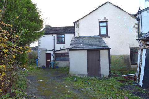 4 bedroom semi-detached house for sale, Albert Street, Chadderton, Oldham