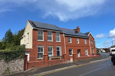 2 bedroom apartment for sale, Park Crescent, Abergavenny, NP7