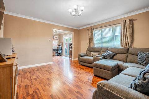 3 bedroom detached house for sale, Dr Campbell Avenue, Cowie, FK7