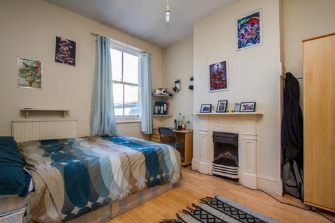 6 bedroom terraced house to rent, Hollingbury Terrace, Brighton BN1