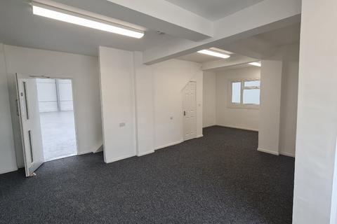 Industrial unit to rent, Unit E3 Fort Wallington Industrial Estate, Military Road, Fareham, PO16 8TT