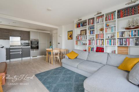 2 bedroom apartment for sale, Triangle Apartments, Manchester Road, London, E14