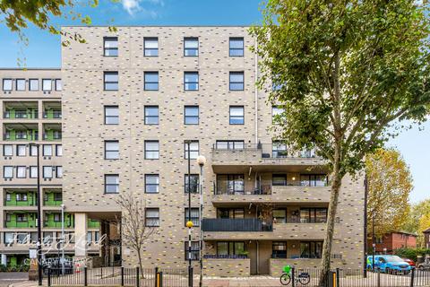 2 bedroom apartment for sale, Triangle Apartments, Manchester Road, London, E14