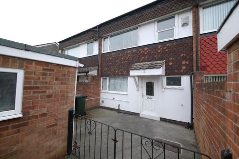 3 bedroom terraced house to rent, Cheviot Close, North Shields