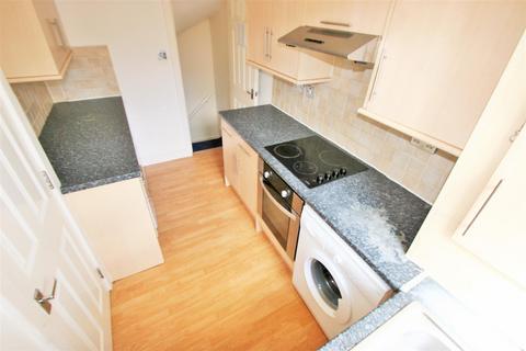 5 bedroom terraced house to rent, Royal Park Terrace, Hyde Park, Leeds, LS6 1EX